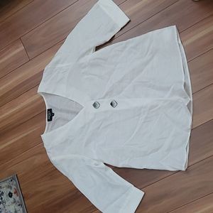 Nwt RED CORAL button up 3/4 sleeve top